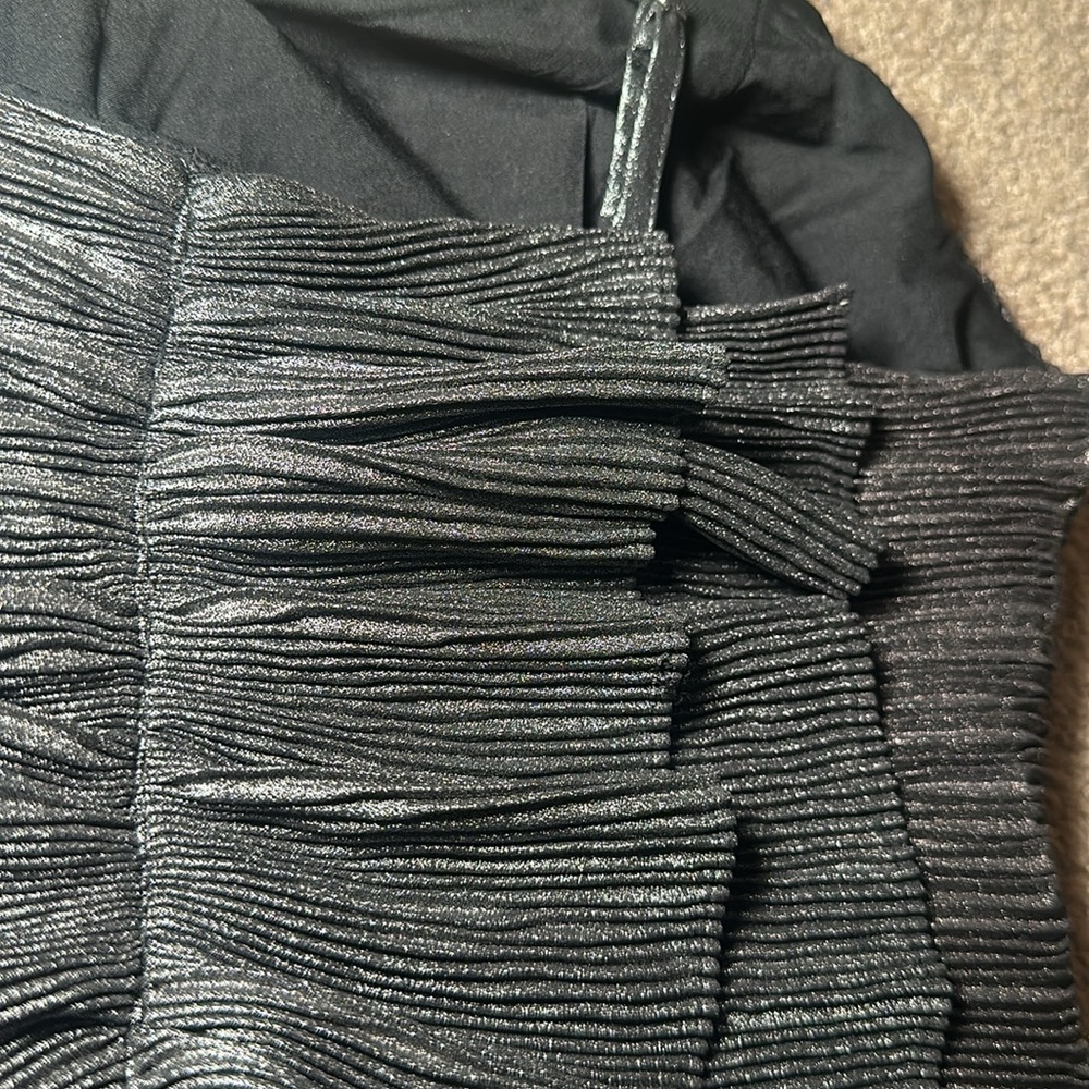 EXPRESS- Grey Ruffled Elegant Tank - Picture 4 of 5